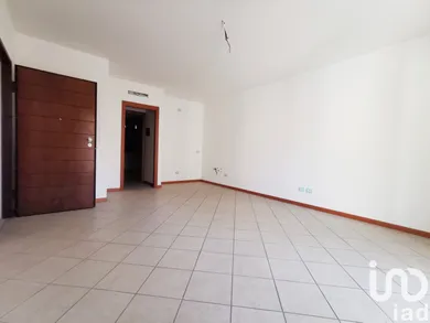 Apartment in Toscolano-Maderno