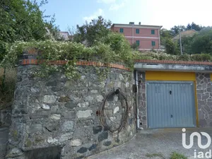 Edificio in Sesta Godano