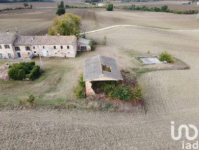 House in Monte Roberto
