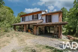 House in Ziano Piacentino