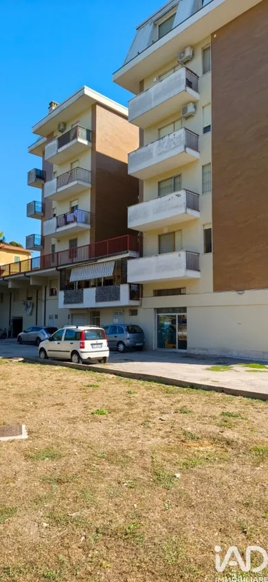 Shop/Premises commercial in Montesilvano