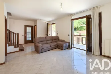 Casa / Villa indipendente in Sarnano