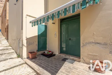 Shop/Premises commercial in Filottrano
