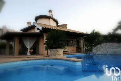 Villa padronale in Pineto