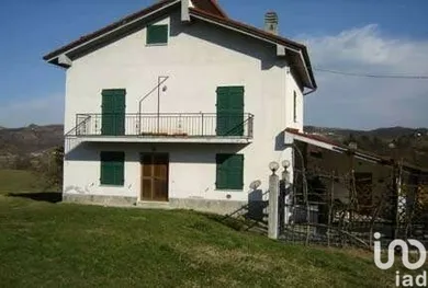 Villetta a schiera in Merana