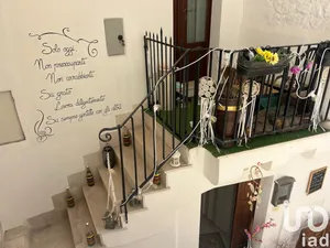 Edificio in Cisternino