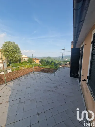 Village house in Carro