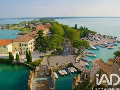 Negozio / locale commerciale in Sirmione