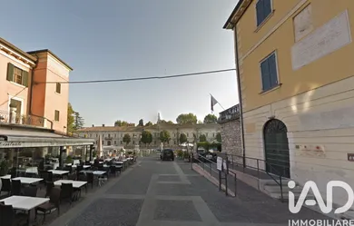 Edificio in Peschiera del Garda