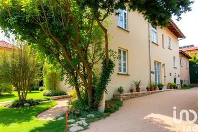 Edificio in Toscolano-Maderno