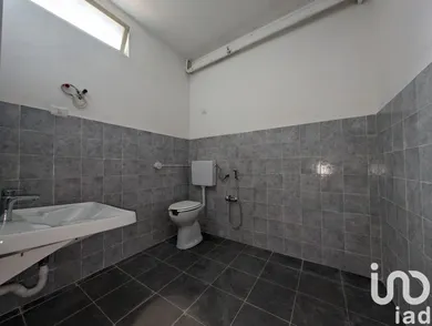 Shop/Premises commercial in Sala Baganza