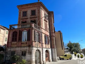Edificio in Petritoli