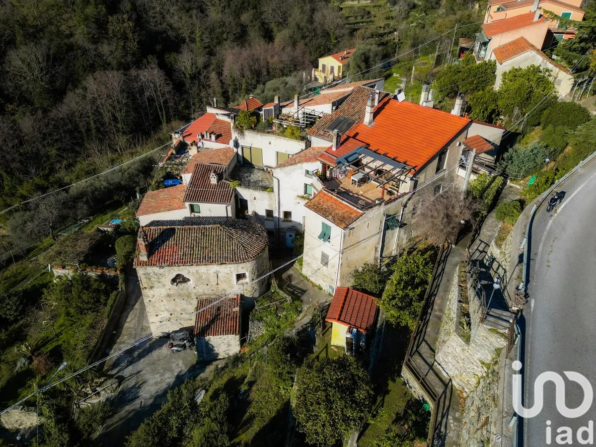 Villetta a schiera in Calice Ligure