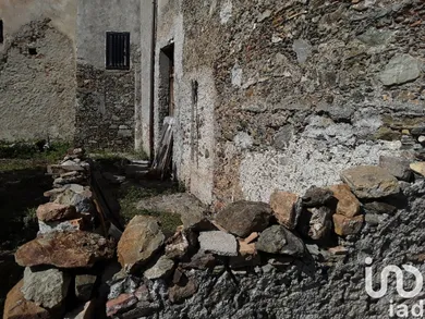 Building in Longobardi