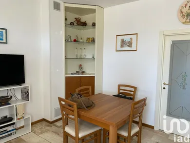Casa / Villa indipendente in Castignano