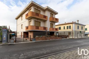 Appartamento in Lari