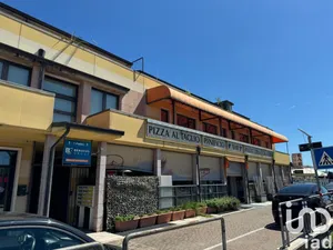Shop/Premises commercial in Sant'Ambrogio di Valpolicella
