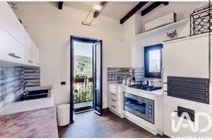 Appartamento 5 locali in Reitano