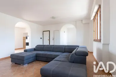 Appartamento 6 locali e più in Ponsacco