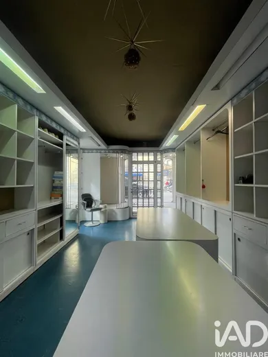 Shop/Premises commercial in Arezzo