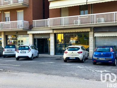 Shop/Premises commercial in Bastia Umbra