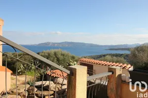 Chiatta / Casa galleggiante in Palau