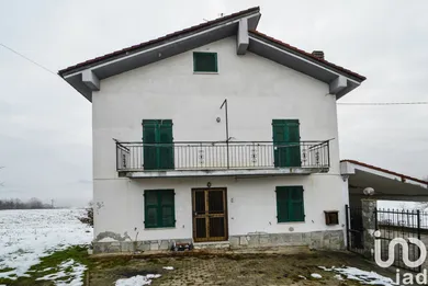 Townhouse in Merana