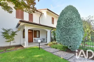 House in Mariano Comense