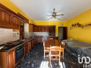 Villetta a schiera in Longobardi