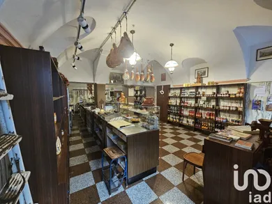 Negozio / locale commerciale in Rivarolo Canavese
