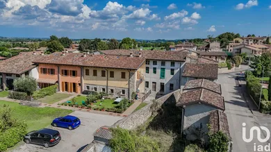 Traditional house in Solferino