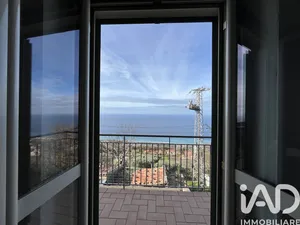 Apartment in Longobardi