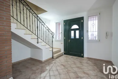 House in Migliarino