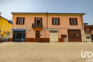 Appartamento in Mede