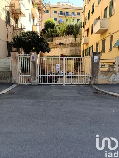Box in Genova