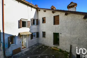 Village house in Mallare