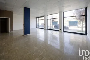 Shop/Premises commercial in Giulianova