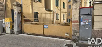 Shop/Premises commercial in Genova