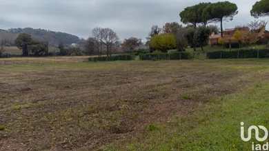 Terreno edificabile in Offagna