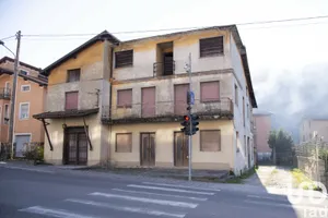 House in Berzo Inferiore