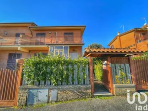 Cascina / Fattoria in Fonte Nuova