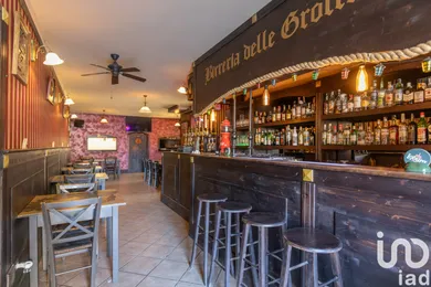 Shop/Premises commercial in Loreto