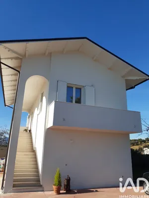 Villetta a schiera in Mosciano Sant'Angelo