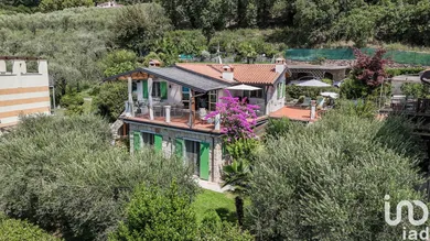 House in Torri del Benaco