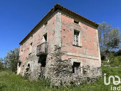Townhouse in Longobardi