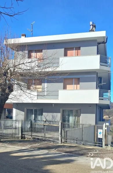 Appartamento in Montebello di Bertona