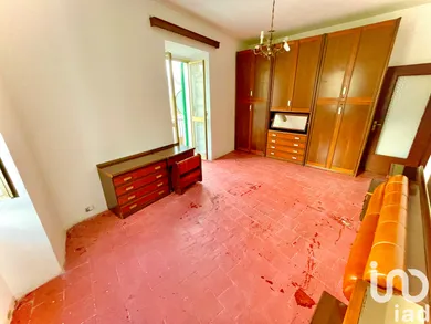 Village house in Corfinio