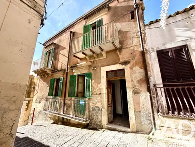 House in Noto