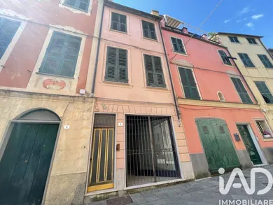 Apartment in Varese Ligure