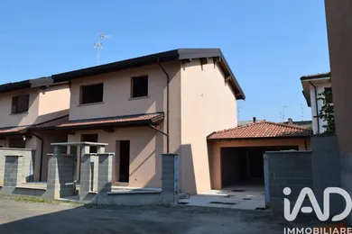 Villetta a schiera in Gravellona Lomellina